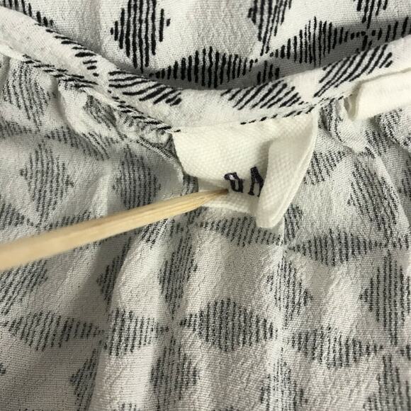 Gap Women's V Neck Geometric Print Popover Blouse Sz XS White Black Long Sleeve - Picture 6 of 8